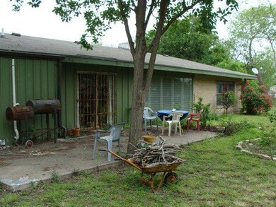 325 W Jones Ave unit 8, Pharr, TX 78577 - photo 6