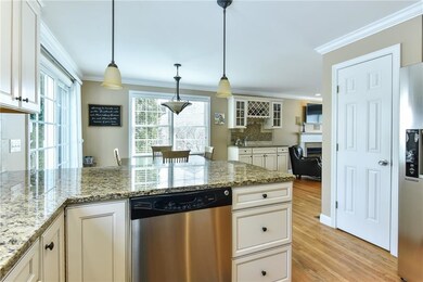 81 Austin St, Wakefield, RI 02879 - photo 6