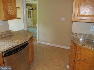 4910 27th St N, Arlington, VA 22207 - photo 6