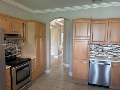 6437 SW 158th Pass, Miami, FL 33193 - photo 6