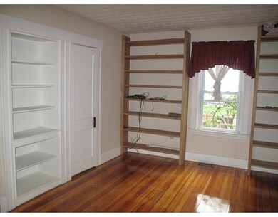 149 Pleasant St, South Grafton, MA 01560 - photo 4