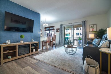 29 Bullocks Point Ave unit 3/5A, Riverside, RI 02915 - photo 4