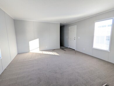 618 Maine unit 618, Belleville, MI 48111 - photo 4