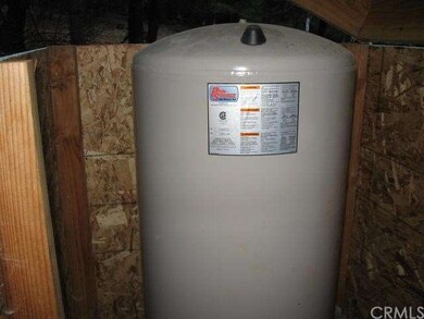 Pressure tank for well.