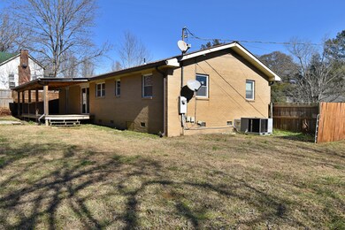 223 Brooklyn Ave, Linden, TN 37096 - photo 5