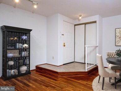 5922 Cove Landing Rd unit 302, Burke, VA 22015 - photo 4