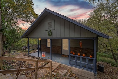 11534 Gill St, Sugar Creek, MO 64054 - photo 4