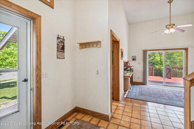 07-924-Westover-Cir-Lansing-MI-48917-Win