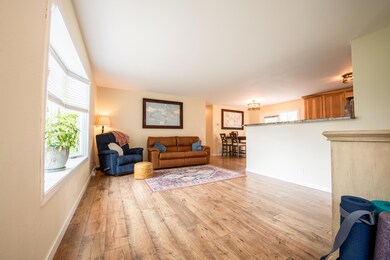 40512 254th St, Mitchell, SD 57301 - photo 4