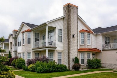 1ST FLOOR CORNER CONDO FACING THE WOODED VALLEY - 