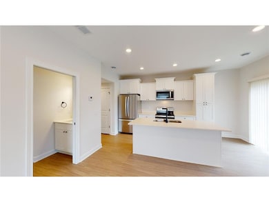 642 Franklin St, Roberts, WI 54023 - photo 5