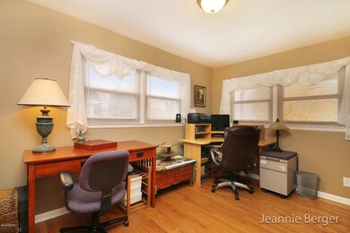 1937 Whitmore Ave NW, Grand Rapids, MI 49534 - photo 3