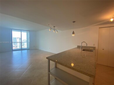 185 SW 7th St unit 3607, Miami, FL 33130 - photo 5
