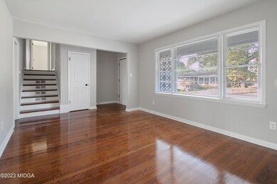130 Edgewood Ave-9354
