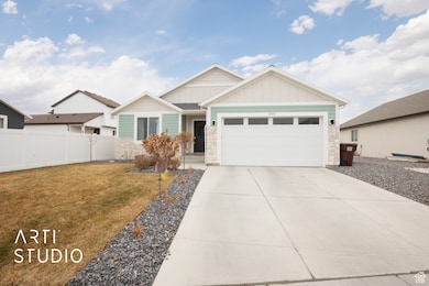 1606 E Bountiful Ln, Eagle Mountain, UT 84005 - photo 2