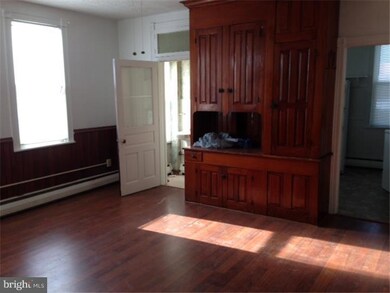 651 Mountain View Rd, Reading, PA 19607 - photo 4