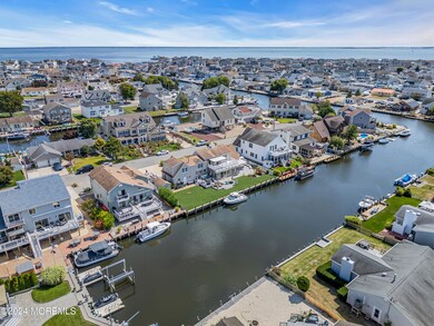 1018 Neosho Dr, Forked River, NJ 08731 - photo 3