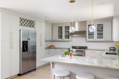 2212 E Side Dr, Austin, TX 78704 - photo 5