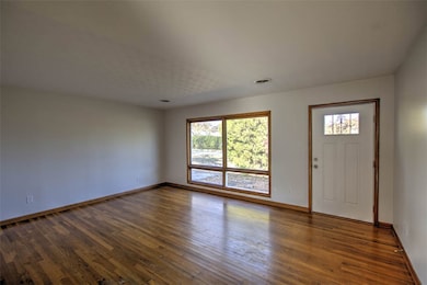 191 W Grove Rd, Decatur, IL 62521 - photo 6