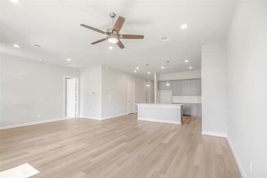 10726 Chinese Violet, Conroe, TX 77385 - photo 5