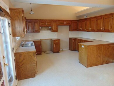 222 S Huntsman Blvd, Raymore, MO 64083 - photo 4