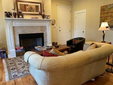Room accommodates large furniture