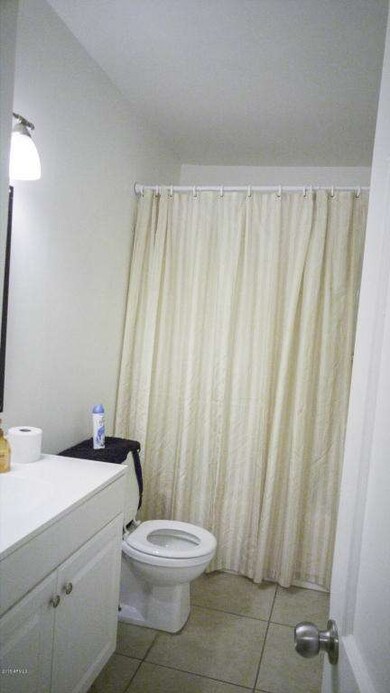 2808 Heatherbrae bthroom