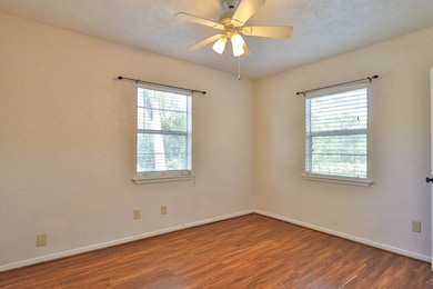 11913 25th St, Santa Fe, TX 77510 - photo 6