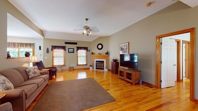 131 Juniper Ridge Dr, Feeding Hills, MA 01030 - photo 6