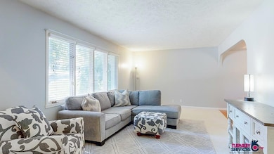The living room is ideal size!