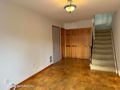 RECREATION ROOM/OFFICE