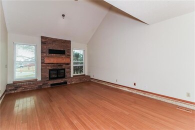 1517 NE 26th St, Moore, OK 73160 - photo 3