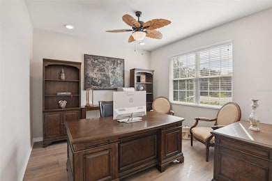 18537 Lafuente Ct, Spring Hill, FL 34610 - photo 3