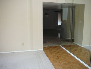 Entry to Family Room