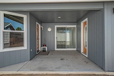 976 Jessica Ct, Eagle Point, OR 97524 - photo 5