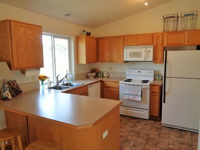 1017 N Wilcox St, Medical Lake, WA 99022 - photo 5