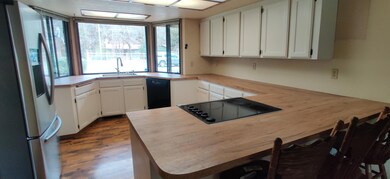 1340 Pleasant Valley Rd, Merlin, OR 97532 - photo 6