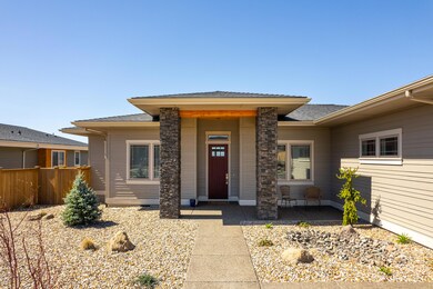 3467 SW 44th St, Redmond, OR 97756 - photo 2