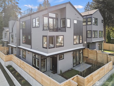 1261 NE 100th St, Seattle, WA 98125 - photo 4