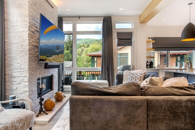 14 Waterfront Way