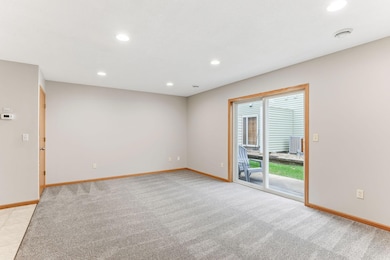 6372 13th St N, Saint Paul, MN 55128 - photo 6