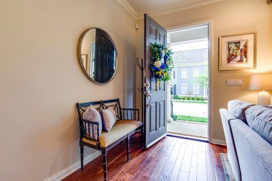 9404_NortonCommonsBlvd_211