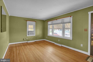 504 Euclid Ave, Temple, PA 19560 - photo 4