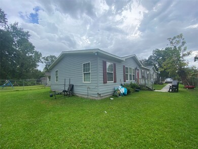 8901 Spaulding St, Houston, TX 77016 - photo 3