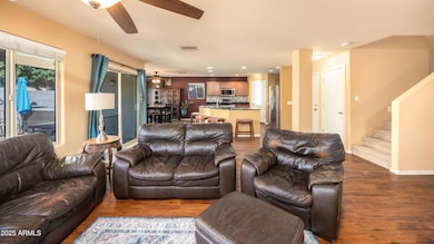Living room (2)