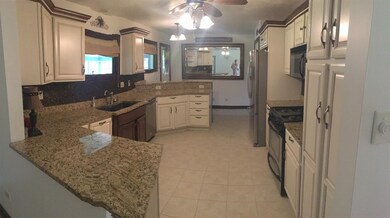 736 W Elizabeth Dr, Crown Point, IN 46307 - photo 2