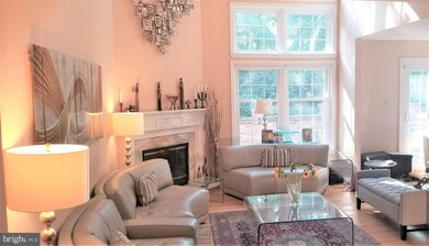 10952 Bloomingdale Dr, Rockville, MD 20852 - photo 2