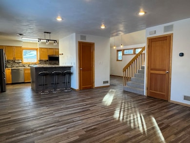 1014 S 6th St, Prairie Du Chien, WI 53821 - photo 4