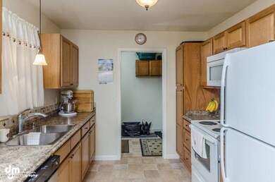 8054 Seaview St Anchorage AK-large-007-K