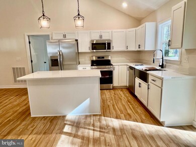 73 Azalea Way, Colonial Beach, VA 22443 - photo 4